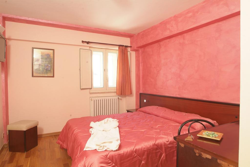 Hotel Miletto Сан-Массімо Номер фото